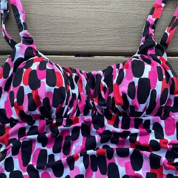 SLIMSHAPER WOMEN’S TANKINI BATHING SUIT TOP ADJUSTABLE STRAPS MISSY SIZE 10 - Picture 2 of 8